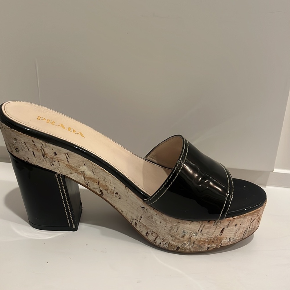 Prada black patent cork heels - Picture 3 of 12